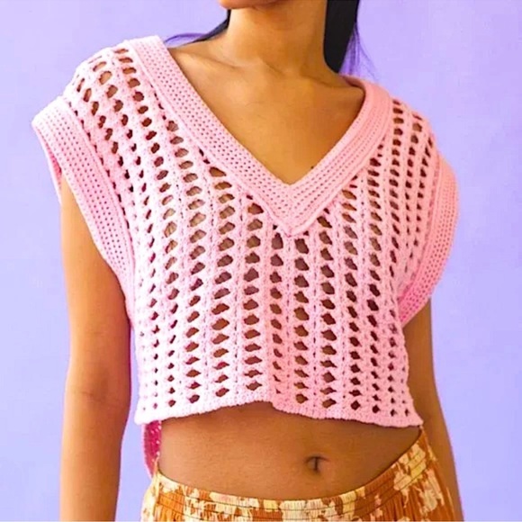 BDG URBAN OUTFITTERS PINK CROCHET V NECK TOP NEW - Picture 7 of 7